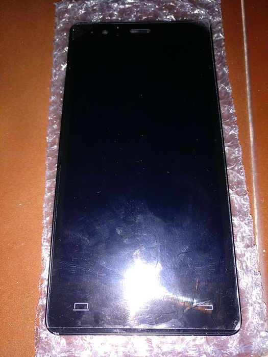 LCD com frame Bq 5hd