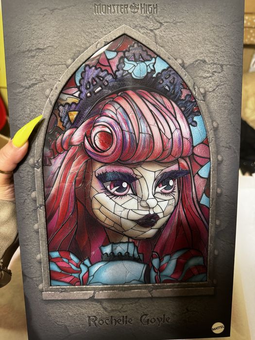 Monster high Rochelle fang vote