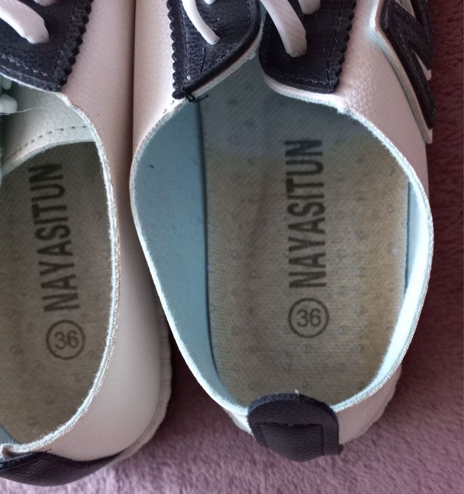 Жіночі, нові, туфлі-кросівкі бренду New Balance.