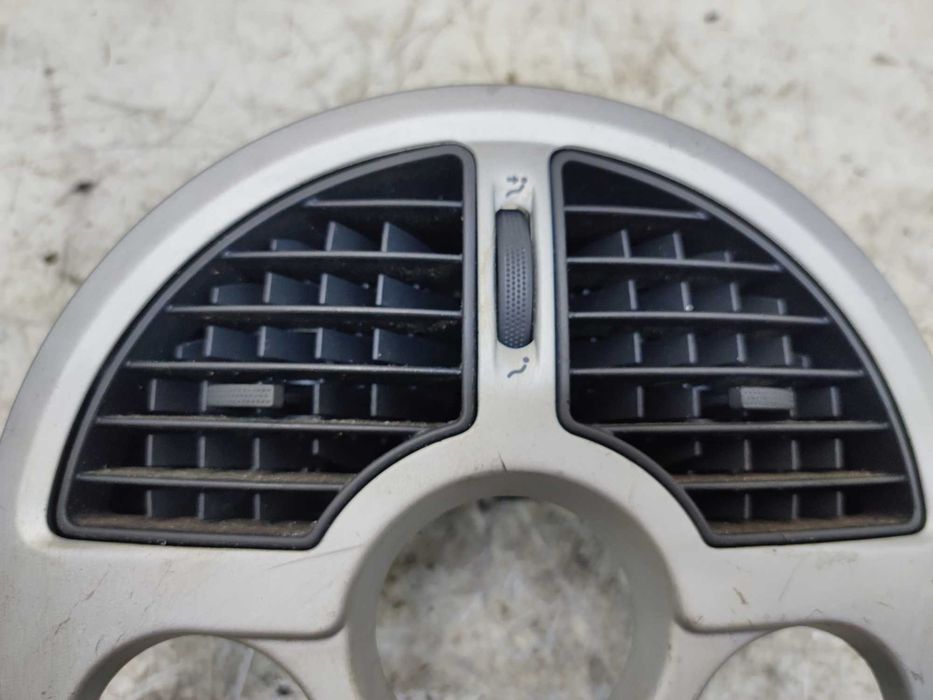 Renault Modus Konsola Środkowa Kratki Nawiewu