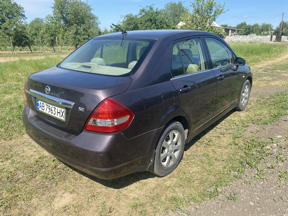 Nissan Tiida Нісан тііда 2008р 1.6 АВТОМАТ седан