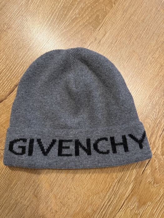 Шапка Givenchy оригінал