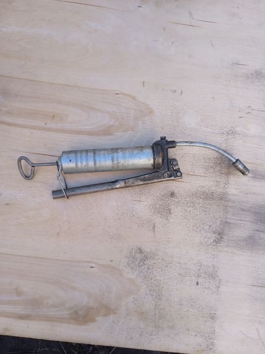 Шприц для авто (смазка)