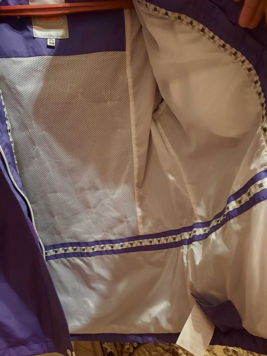 Ветровка сиреневого цвета на 164 (age 13-14)