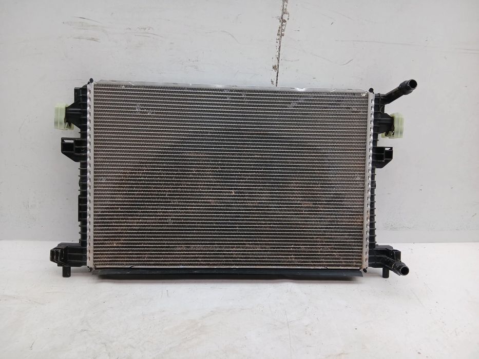 Radiador de água AUDI Q2 (GA)