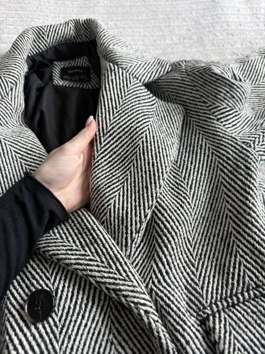 Пальто сіре Bershka