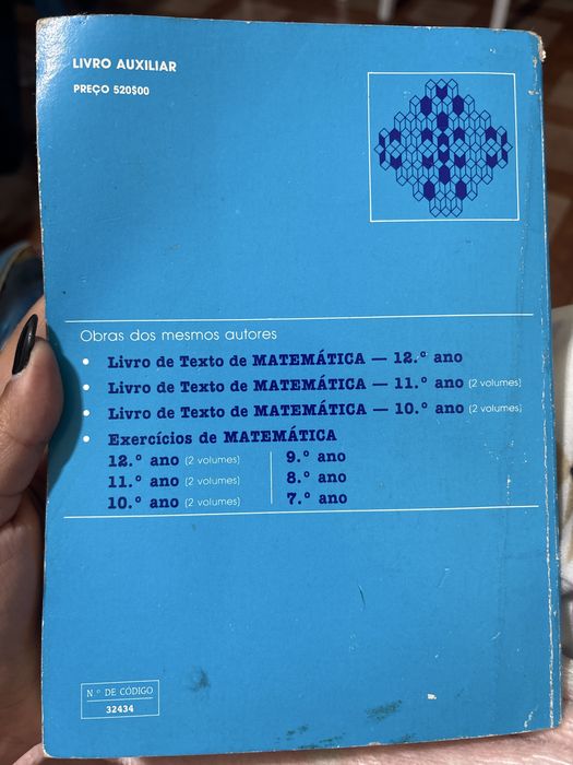 Livro “Exercícios de Matemática” 12.º ano 1.º volume
