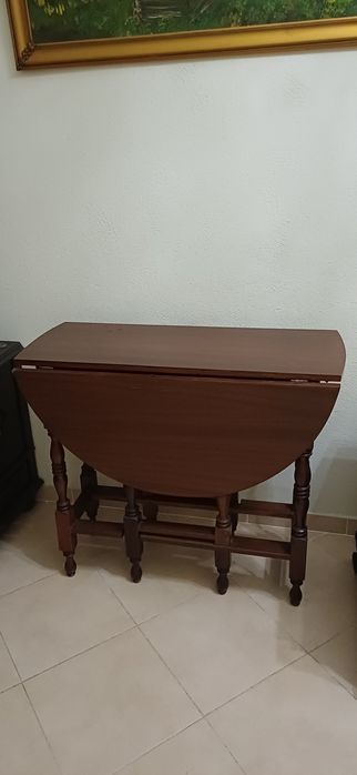 Mesa oval dobrável 1,10 m