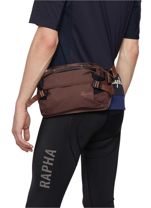 Saszetka biodrowa m.in. na rower Rapha Trail Hip Pack