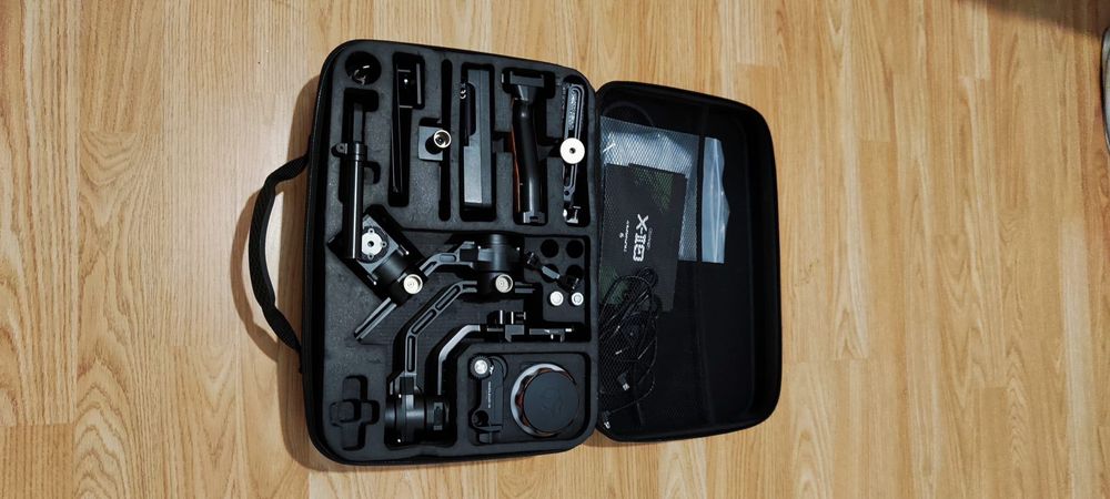 Gimbal Tilta Gravity G2X + Nucleus-Nano