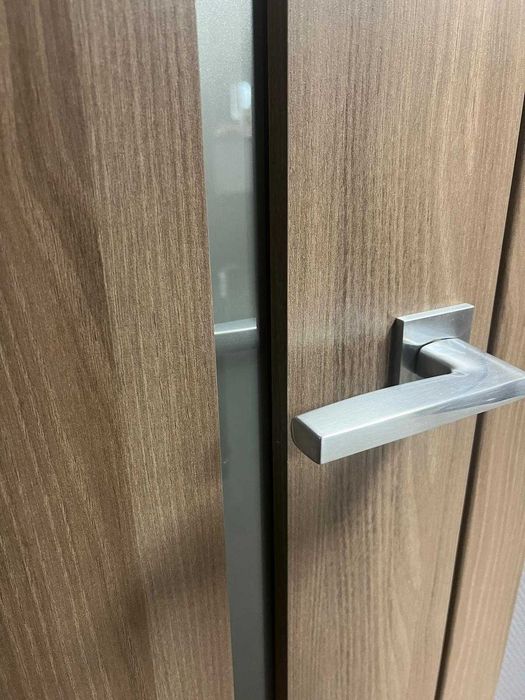 WYPRZEDAŻ!!! Drzwi z ościeżnicą i klamką.