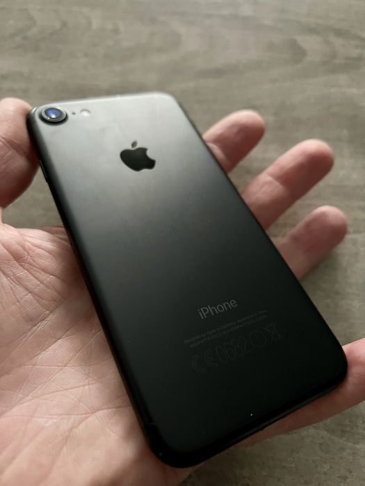 IPhone 7 black stan BDB nowa bateria