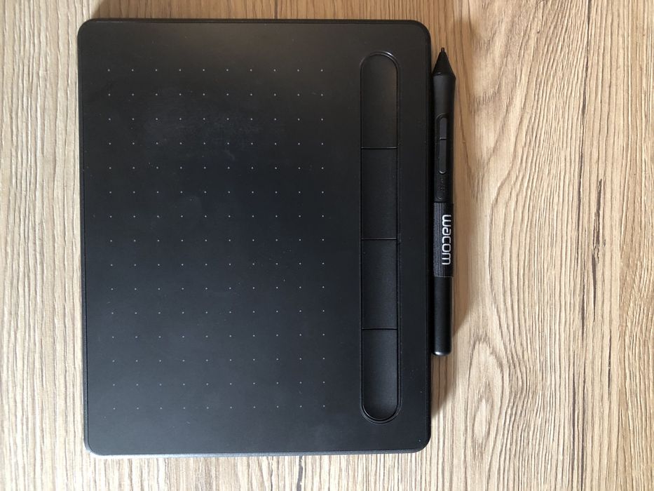 Mesa Digitalizadora Wacom Intuos S Basic Preta + Pen