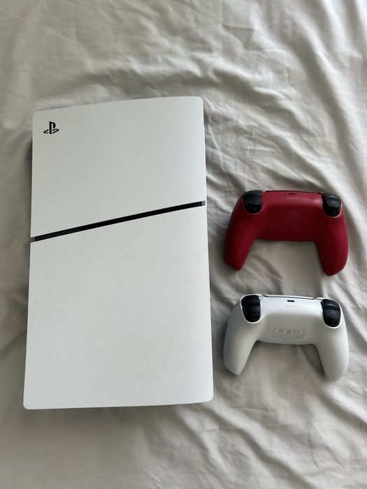 Playstation 5 Slim + 2 Comandos DualSense