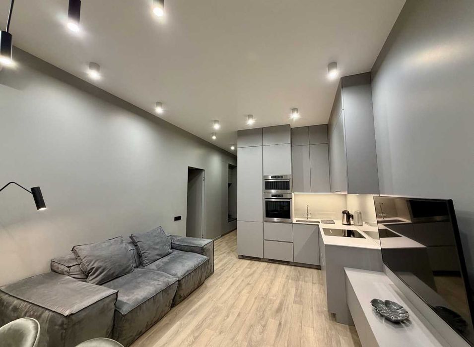 Печерськ Центр Лейпцизька Драгомірова Липки Верхогляда Французький