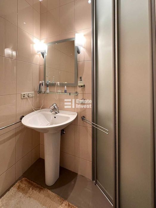 Продам 3 кімн. квартиру в новобудові на вул. Отакара Яроша, 22