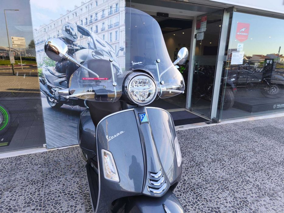 Vespa GTS 300 Super