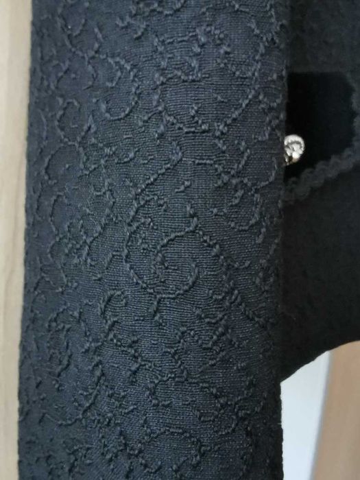 Elegancki czarny żakiet