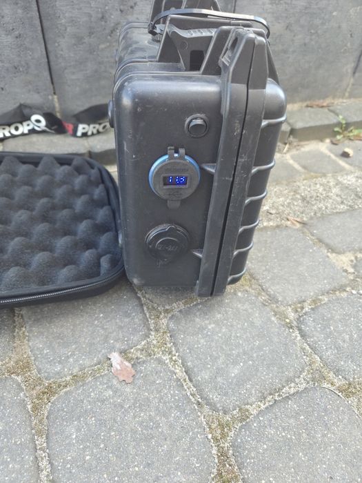 Łódka zanętowa Magnum toslon tf500