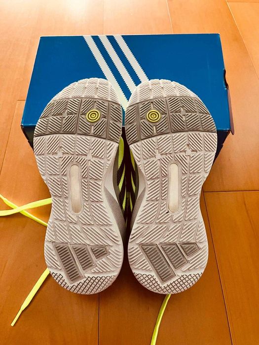 Sapatilhas Padel Adidas performance de mulher
