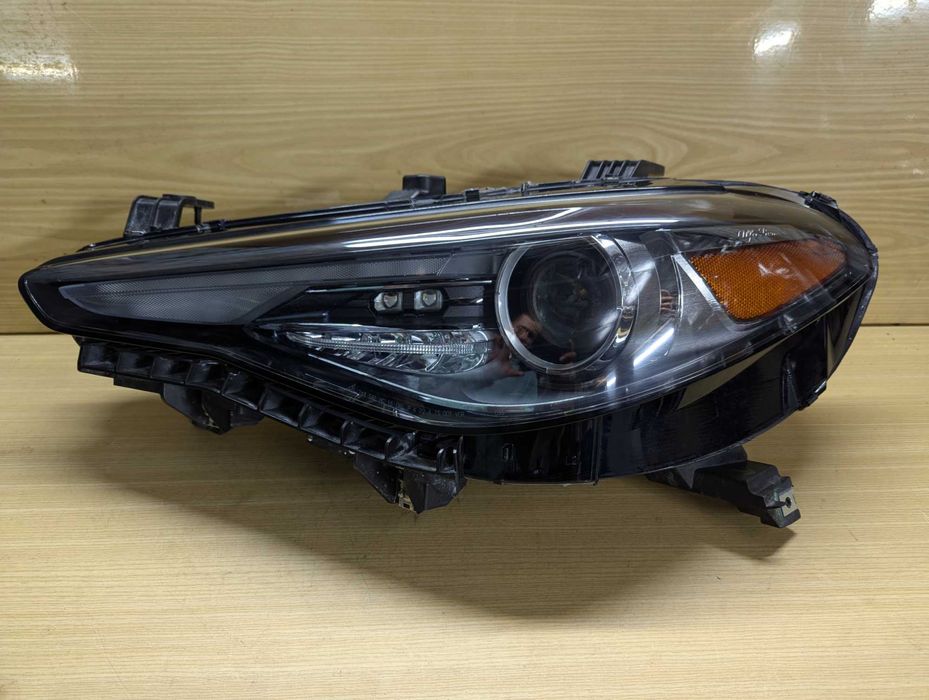 Фара Alfa Romeo Jiulia USA. Адаптивна