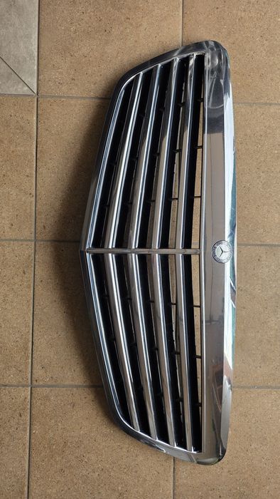 Atrapa grill Mercedes w221