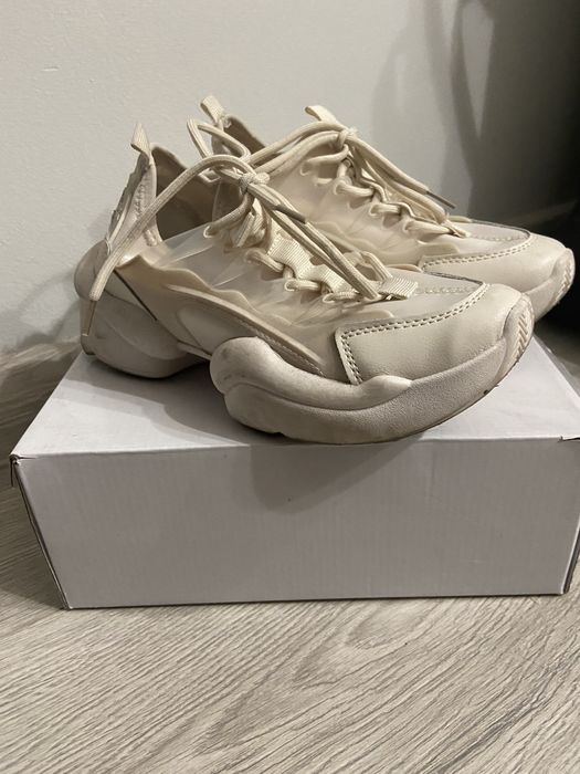 Buty skarpetkowe sneakersy białe kremowe beżowe sportowe casual