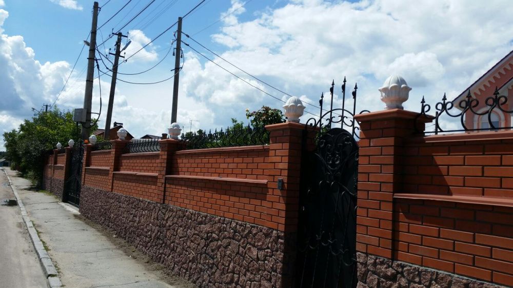 Парапеты,колпаки,крышки на забор,бетонные.