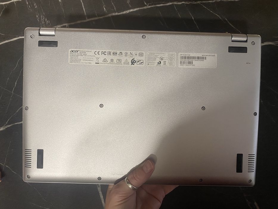 Laptop Acer Swift 1 (SF114-34)