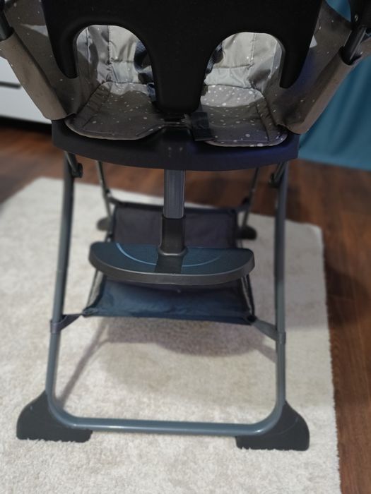 Стільчик для годування