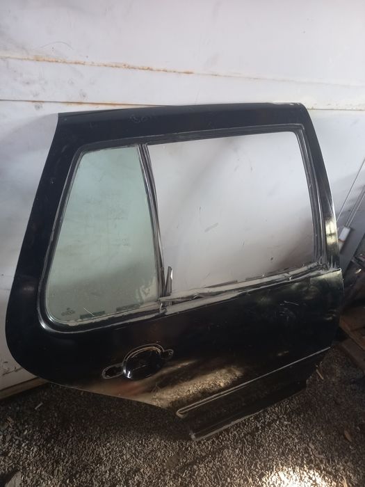 Дверка задня права VW Golf 4 хетчбек