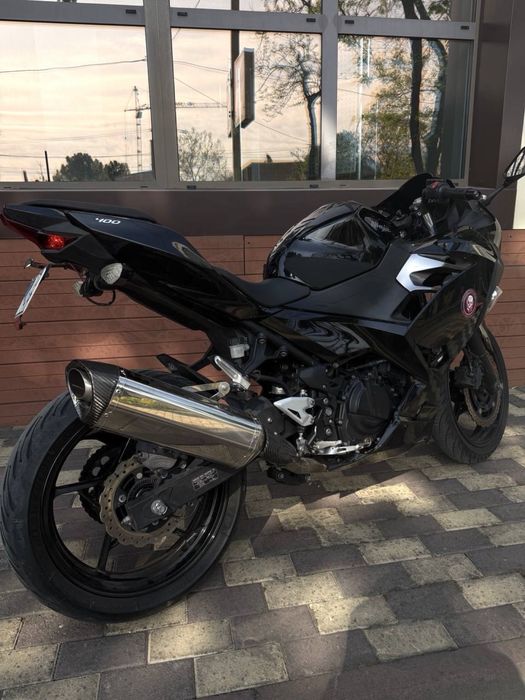 Мотоцикл Kawasaki Ninja 400 2018 рік