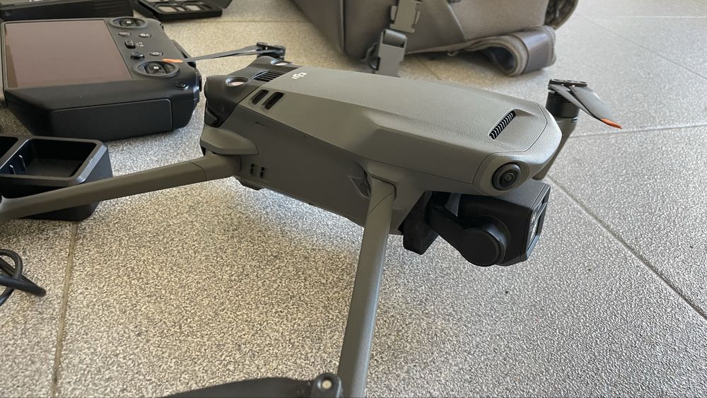 Drone Dji Mavic 3 cine pro combo