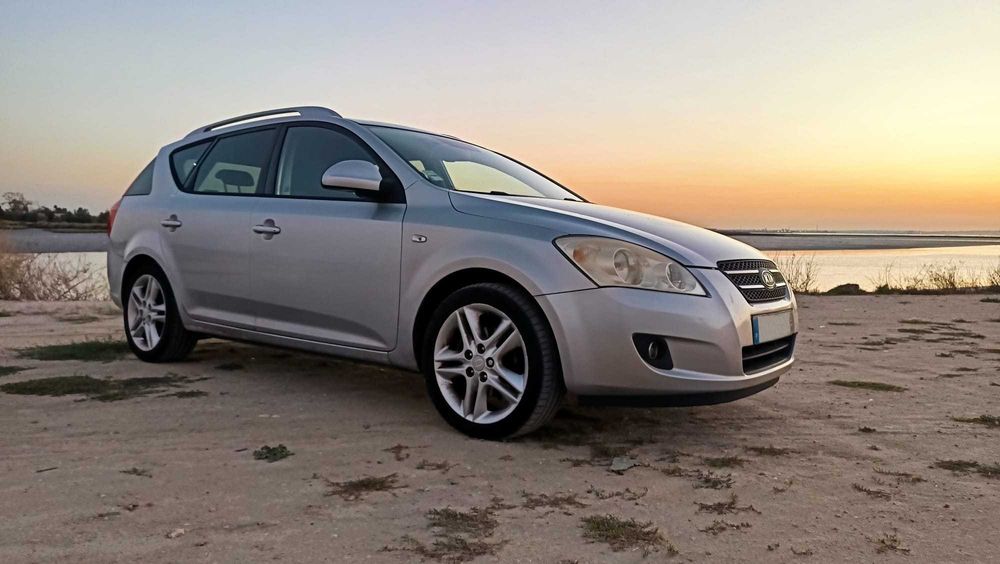 KIA Cee'd SW 1.6 CRDi (115cv) EX – Rádio Android, Pele e AC – IPO e IUC Pago — photo 3