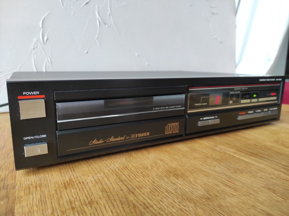 CD проигрыватель Fisher AD-931R
