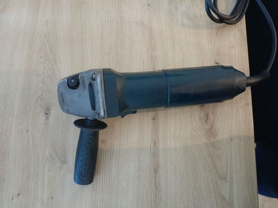 Szlifierka kątowa Bosch GWS 10-125 CE Professional regulacja obrotów