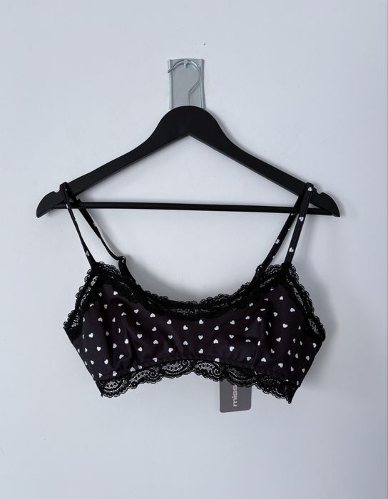 nieusztywniany biustonosz w serca missguided