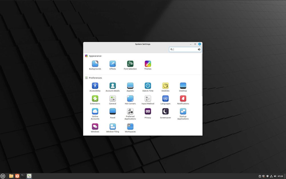 Fujitsu Lifebook E544, 16 GB RAM, Linux Mint