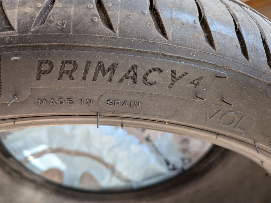 Шини літні 235/40/R19 Michelin Primacy 4 96w