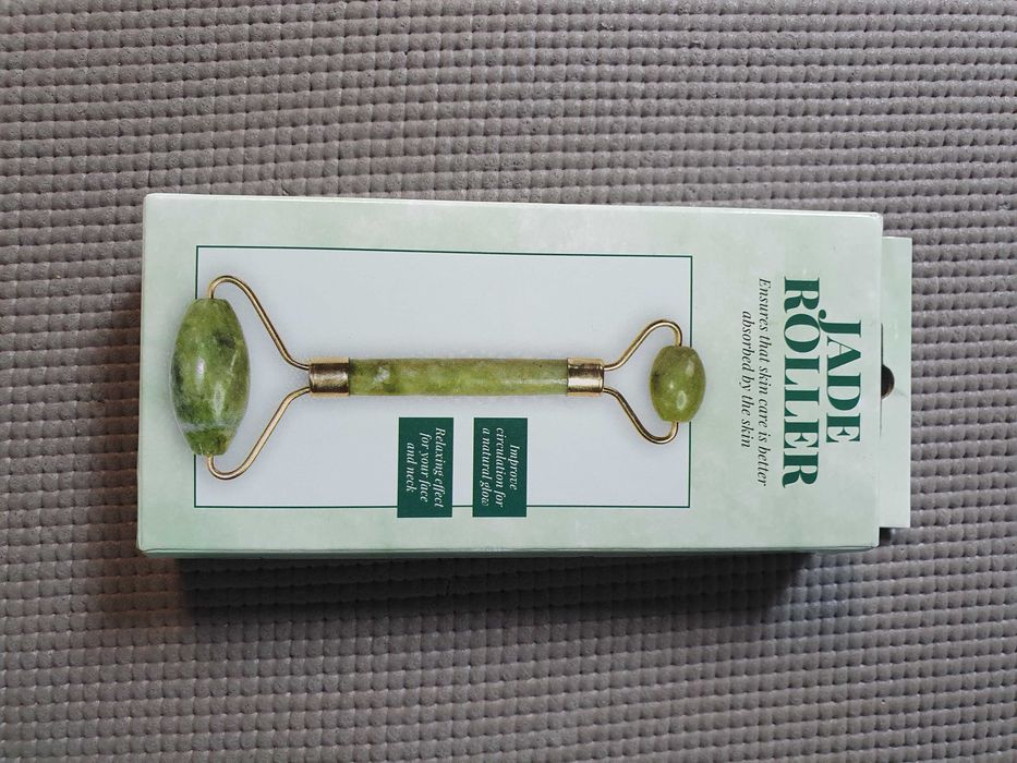 Jadeitowy roller do masażu