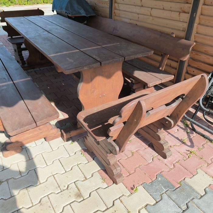 Stół ogrodowy drewniany