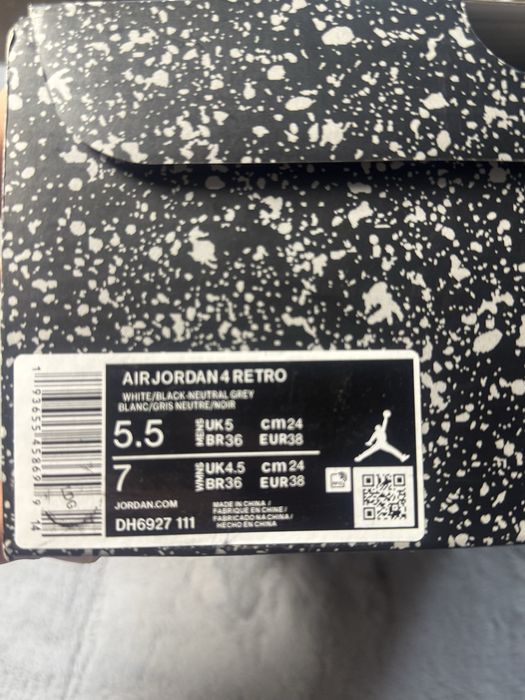 Nike Air Jordan 4