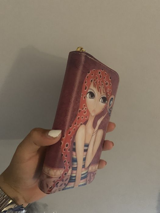 Carteira com imensos compartimentos! Só entregas pessoalmente