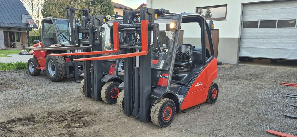 Wózek Widłowy Linde H25T - Gaz - Triplex 4.70 m - wolny skok -  4 sekcje - Stan BDB