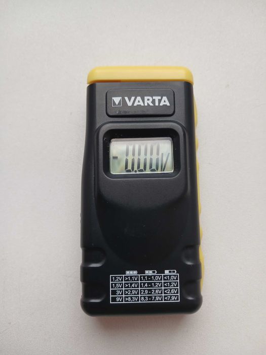Цифровий тестер батарейок VARTA LCD Digital Battery Tester 891