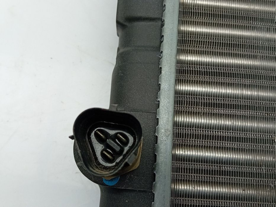 Radiador de água VOLKSWAGEN Fox (5Z1, 5Z3, 5Z4)