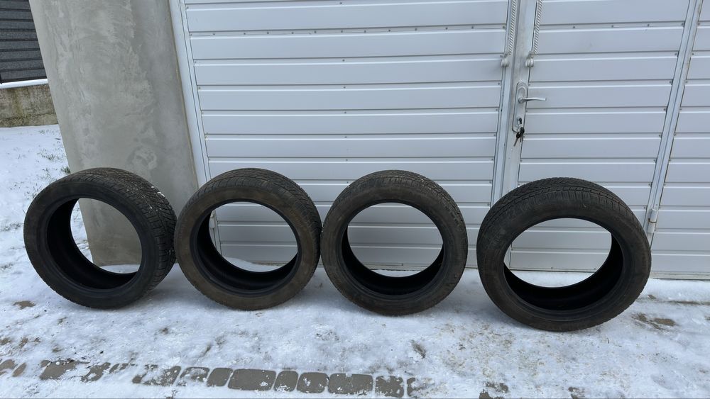 Резина зимова Continental R18 245/45