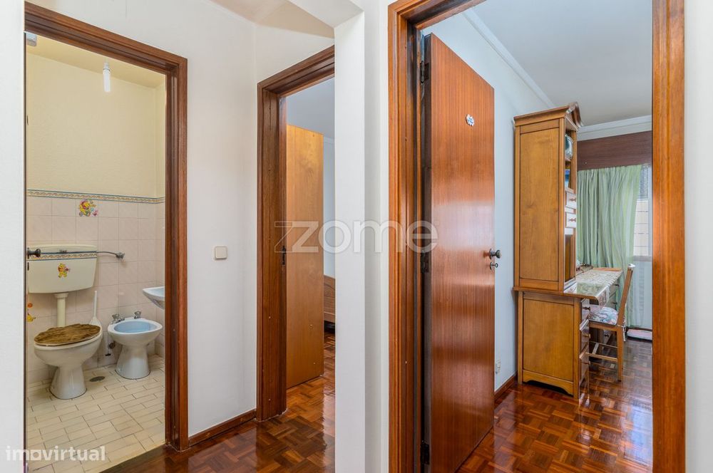Apartamento T3 em Alfornelos — junto ao Metro