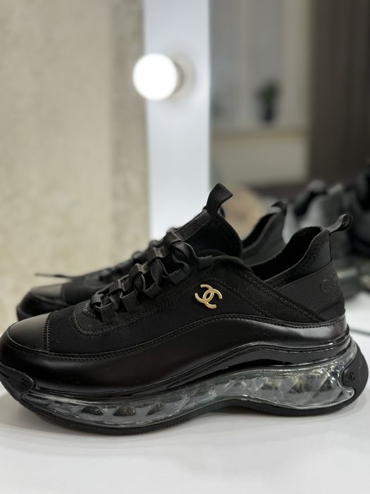Кросівки Chanel