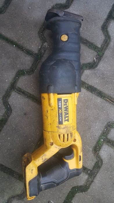 Dewalt liścia dcs 380